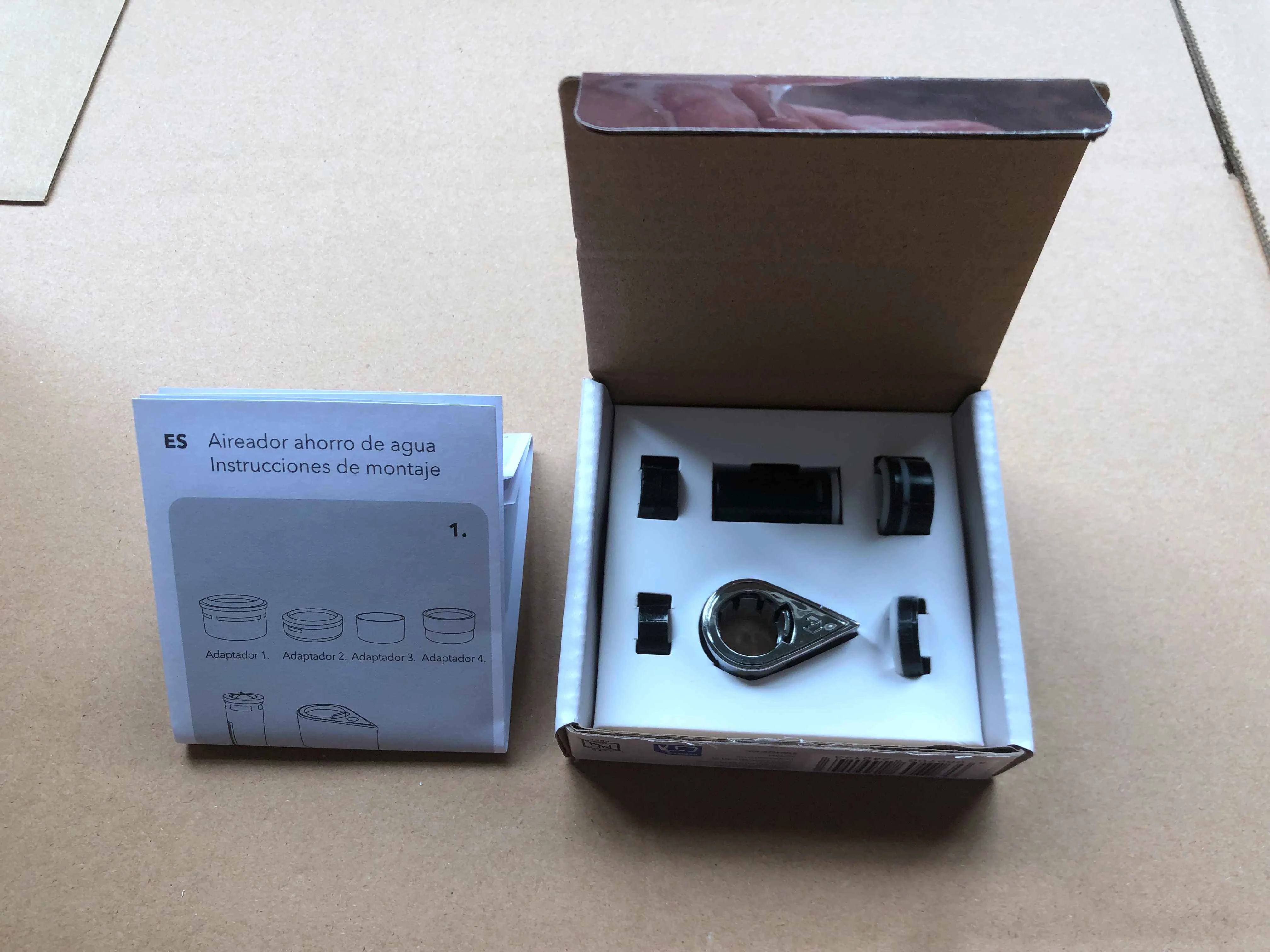 Finished aerator, installation accessories and instructions