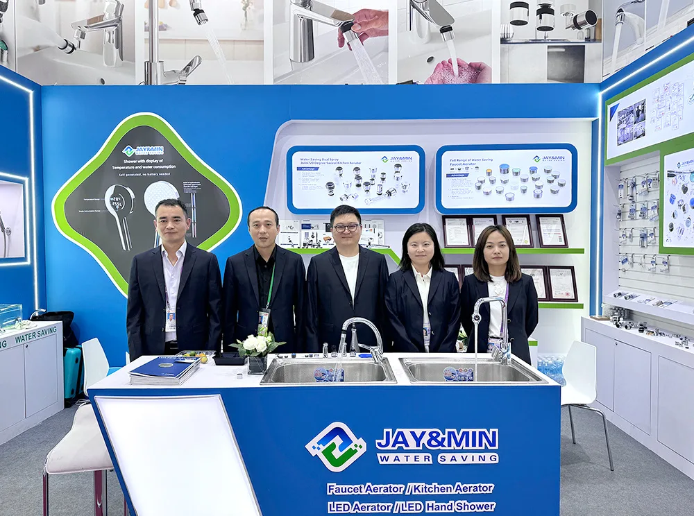 Jay&Min Product Discussions at the Exhibition