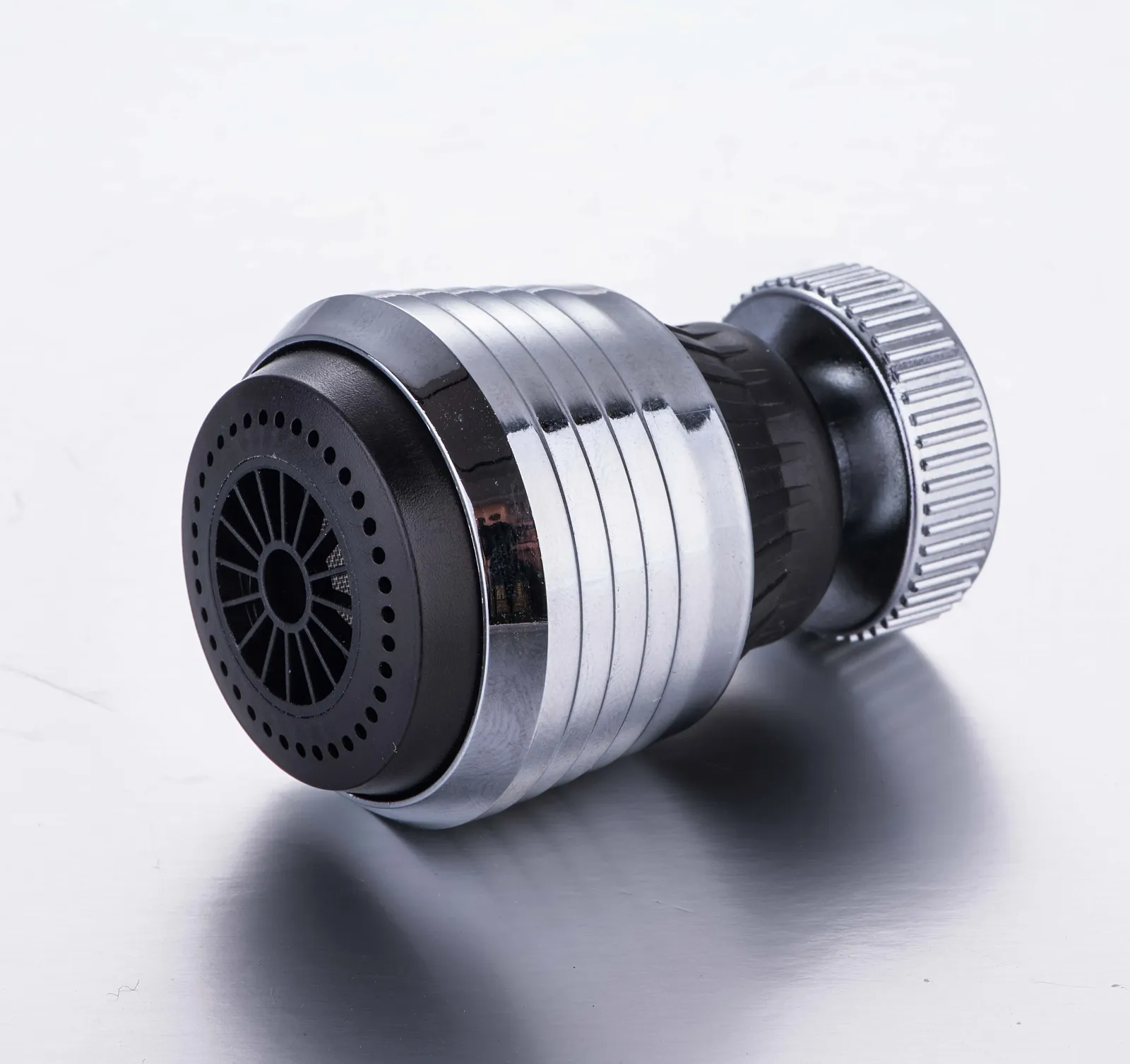 Brass ball-joint kitchen sprayer